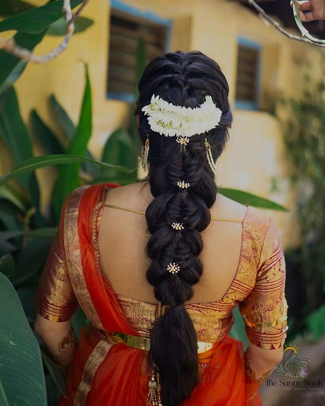 7 Garba Hairstyles Indian Everyone Is Pinning Right Now 5 Textured Fishtail Braid